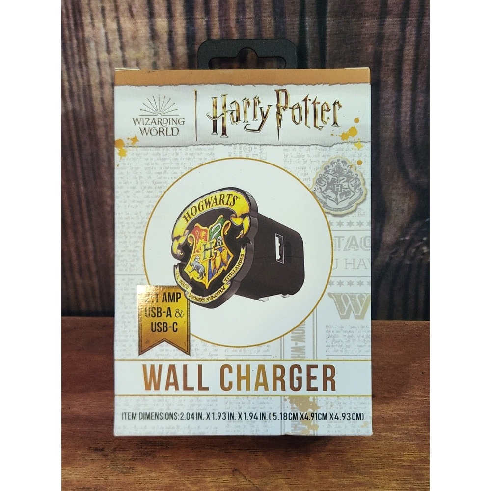 Harry Potter Hogwarts Crest Wall Charger Dual USB-A USB-C 2.1A Folding Plug New
